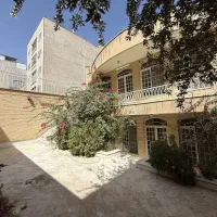 دو طبقه دربست 270متر سالاریه