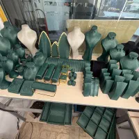 مانکن و ویترین طلا|فروشگاه و مغازه|تهران, شهید فکوری|دیوار