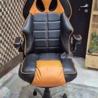 صندلی گیمینگ و میز تحریر و کمد باقیمت عالی