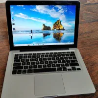 مک بوک پرو  core i5 1278و آیپد اپل