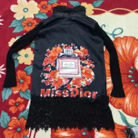 تعداد زیادی مانتو پالتو شال روسری و لباس موجوده|لباس|یزد, |دیوار