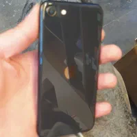 ایفون se 2020