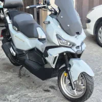 موتور سیکلت هاسکیadv175