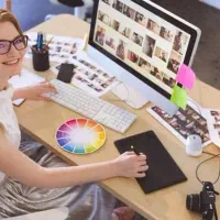 استخدام  طراح گرافیست خانم مسلط به زبان استانبولی