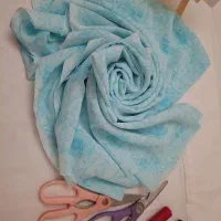 پارچه ژورژت فیروزه ای خوش طرح آماده دوخت