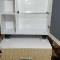 کمد لباس و لوازم ارایشی