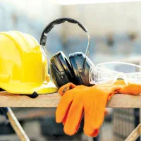 استخدام در کارخانه