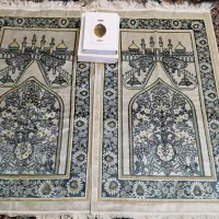 یک جفت سجاده مخمل برجسته ترک همراه با قرآن کریم