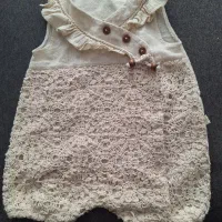 تعدادی لباس نوزادی