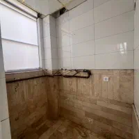 160 متر مغازه با موقعیت طلایی