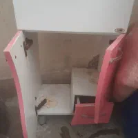 روشویی کابینتی با آیینه کارکرده