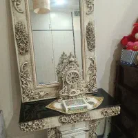 اینه و میز