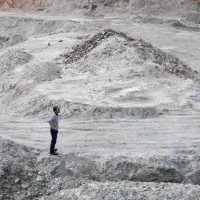 فروش خاک تالک شیست باکیفیت معدن فعال دربوانات فارس