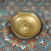 بشقاب و پیاله مسی کهنه