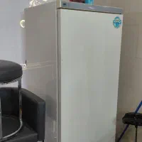 یخچال در حد نو سالم
