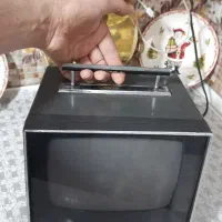 رادیو تلویزیون قدیمی کوچک|تلویزیون و پروژکتور|مشکیندشت, |دیوار