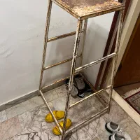 چهارپایه آهنی