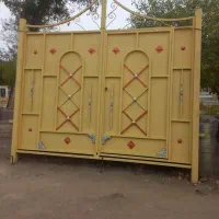 درب آهنی دروازه‌ ماشین رو باغ حیاط ویلایی|مصالح و تجهیزات ساختمان|اردبیل, |دیوار