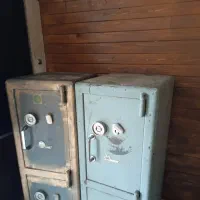گاو صندوق دو‌طبقه