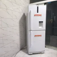 یخچال الکترواستیل نقره ای،سفید بدون برفک سالم درحد