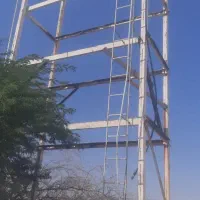 فروش دوتا تانکر سالم بهمراه چهار پایه