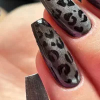 تخفیف کاشت ناخن،لمینیت و ژلیش...
