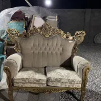 فروش فوری دو دست مبل۷نفره به و ۲عددمیز تلویزیون