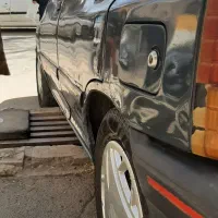 هاچبک کره‌ای ۷۴