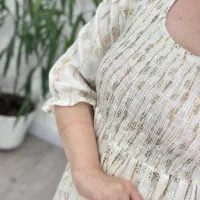 پیراهن|لباس|رشت, گلباغ نماز|دیوار