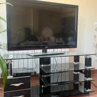 میز تلوزیون شیشه ای