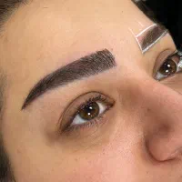 مدل میکروکاشت ابرو به روش نانوگرافت با تخفیف ویژه