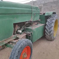 تراکتور رومانی سبز رنگ