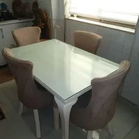 میز ناهارخوری کاملا نو اصلا استفاده نشده