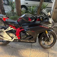 هوندا CBR RR250