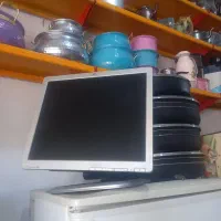 مانیتور ۱۷ اینچ