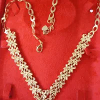 گردنبند رنگ ثابت