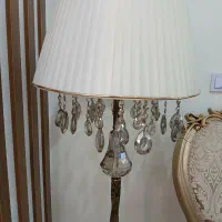 آباژورایستاده کنارسالنی|چراغ خواب و آباژور|تهران, حکیمیه|دیوار