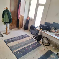 ۶۵ متر ۲ خواب دسترسی ۱ دقیقه ای به مترو. تخلیه
