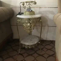 میز تلفن برنز و تلفن برنز