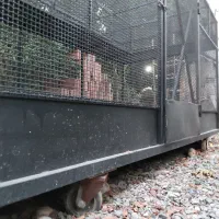 قفس بزرگ و محکم