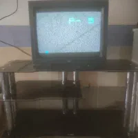 تلویزیون و میز تلویزیون