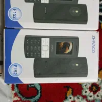 گوشی موبایل و هندزفری بلوتوثی