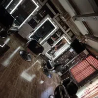 آرایشگر و وردست آقا