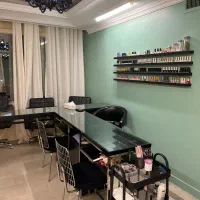 اجاره صندلی و میز ناخن