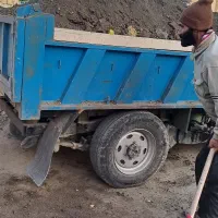 حمل نخاله توسط نیسان شبانه روزی سرتاسره شهر