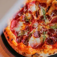 پیتزا زن ناپولیتن / تمام وقت ، کافه رستوران