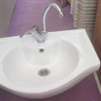 روشویی باشیر آب