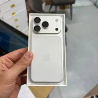 ایفون ۱۷ پرو سیلور