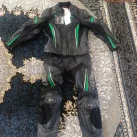 لباس موتور سواری حرفه ای