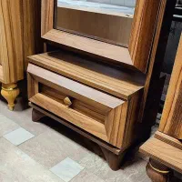 آینه قدی با کیفیت قابل تنظیم